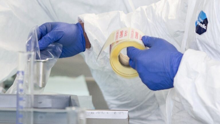 Oxton Engineering – Clean Room Assembly Solutions